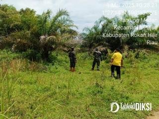 Tingkatkan Kesadaran Masyarakat Bahaya Dari Kebakaran Hutan Dan Lahan, Babinsa Koramil 0321-06/TM Laksanakan Patroli