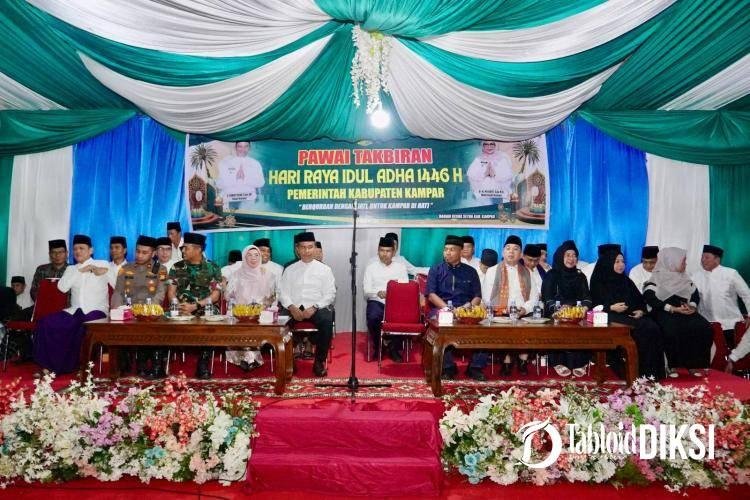Meriahkan Idul Adha, Bupati Kampar Lepas Takbir Keliling di Bangkinang Kota