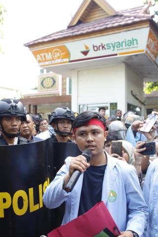 Sebut Dosen Dan Guru Beban Negara, Presma UNRI Ego Prayogo Kecam Keras Pernyataan Sri Mulyani Mentri Keuangan RI 