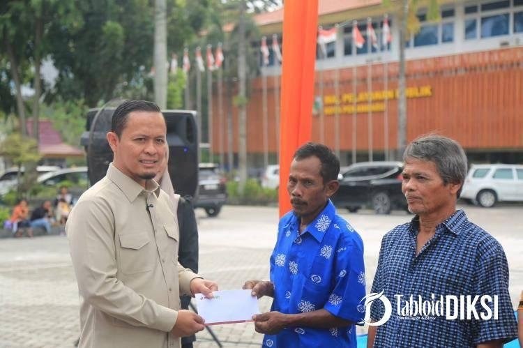 Kolaborasi Pemko–Pemprov, 424 Keluarga Miskin Ekstrem Terima Bantuan