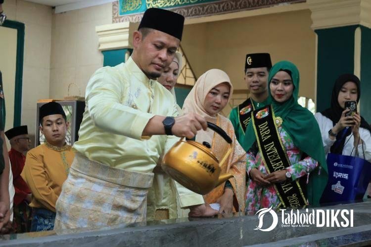 Jelang Ramadan 1447 H, Agung Nugroho Pimpin Ziarah ke Makam Marhum Pekan