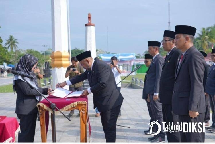 Empat Putra Daerah Dilantik di Depan Istana Siak, Bupati Afni Tegaskan Reformasi Birokrasi Berbasis Merit