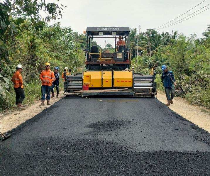 Wako Agung Pastikan Perbaikan Jalan Rusak Terus Berlanjut di Pekanbaru