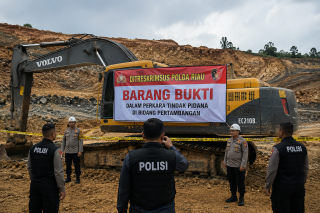 Alat Berat Diduga Diamankan Polda Riau di Lokasi PETI F4 Singingi