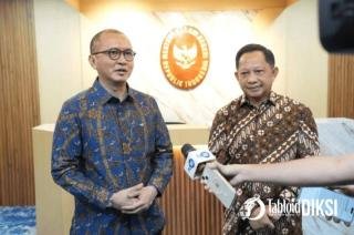 Mendagri Beri Perhatian Agar Daerah Perbanyak Nobar Piala Dunia 2026