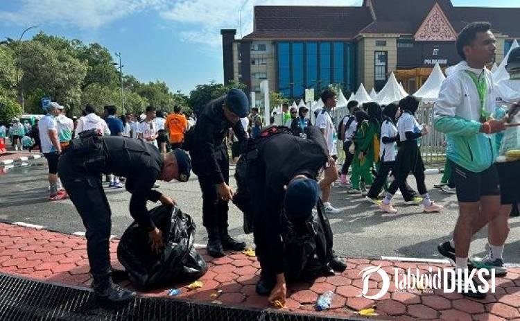 Usai Riau Bhayangkara Run 2026, Polri-DLHK Bergerak Cepat Bersihkan Jalur, Jalan Kembali Normal