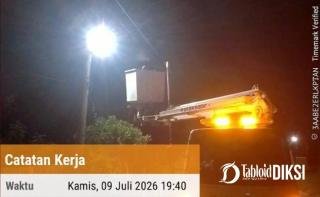 Jalan Assofa Kini Terang, Polsek Payung Sekaki Hadirkan Rasa Aman bagi Pengguna Jalan