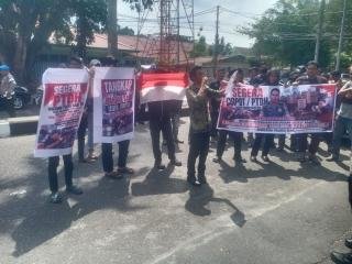 Unras di Polda Riau, LSM Abdi Lestari Minta Bongkar Pelaku Narkoba, Galian C dan CPO Ilegal