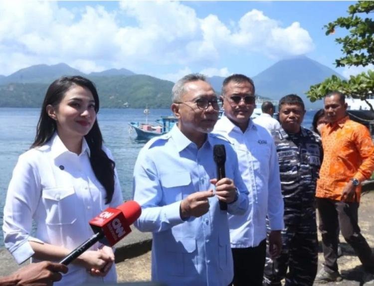 Zulhas Dorong Koperasi Merah Putih Jadi Penggerak Ekonomi Desa Berbasis Potensi Lokal