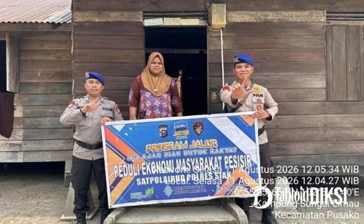 Jelajah Pesisir Siak, Polisi Bagikan Sembako dan Edukasi Kamtibmas ke Warga