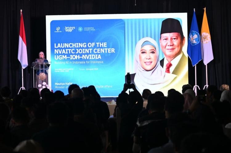 Menteri Meutya Hamid Luncurkan Pusat AI di UGM : Penggerak Kedaulatan Digital Indonesia