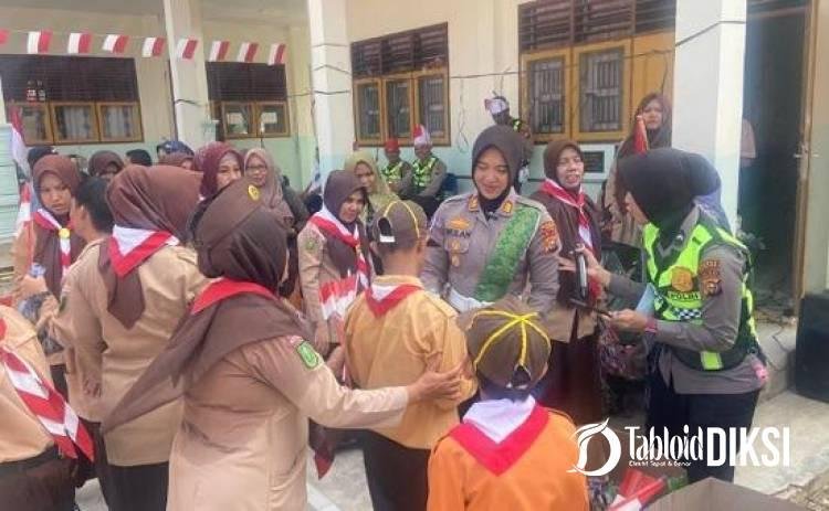 Satlantas Polres Kampar Sambangi SLBN Bangkinang, Rayakan HUT RI dan Pramuka Sambil Tanam Harapan Hijau