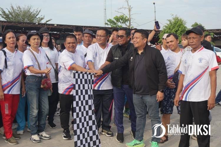 Bupati Pelalawan Lepas Jalan Santai HUT ke-29 HKBP Maduma, Ajak Jaga Kerukunan Umat Beragama