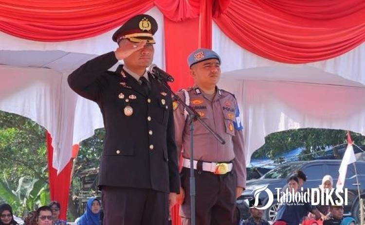 Bukan Sekadar Upacara, Polresta Pekanbaru Ajak Warga Okura Rawat Merah Putih dan Lingkungan