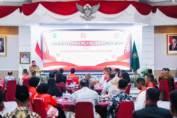 Apresiasi Paskibraka Riau, SF Hariyanto Minta Nilai Disiplin Dijaga