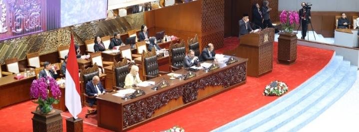 DPR RI Setujui Pembahasan RAPBN 2027, MBG dan Deviden BUMN Jadi Sorotan 
