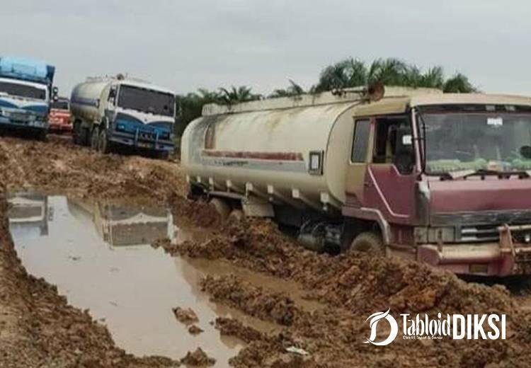 Jalan Sontang-Kasang Padang Rusak Parah, Pemprov Riau Siapkan Rp10 Miliar