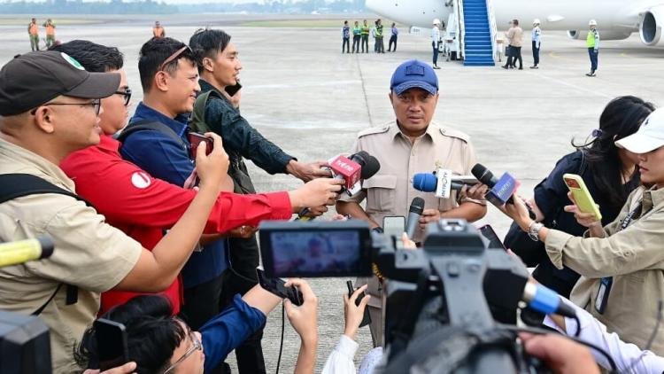 Titik Api Menurun, Pemerintah Masih Waspadai Asap Karhutla di Sumatera