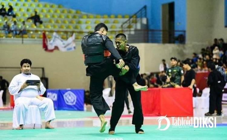 Kerja Keras Berbuah Medali, Bripda Irfan Rasyid Bawa Nama Brimob Riau ke Podium Kapolda Cup