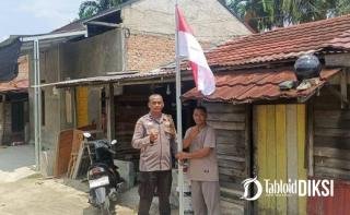 Merah Putih untuk Warga, Bhabinkamtibmas Maharatu Tebar Semangat Kemerdekaan