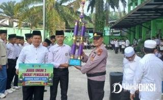 Kapolsek Kampar Tekankan 3 Kunci Sukses ke Santri: Jujur, Disiplin, Berani