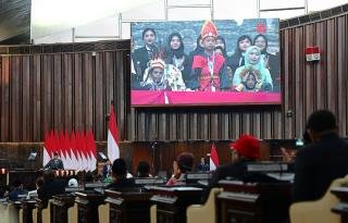 Momen Istimewa Saat Penerima Manfaat Saksikan Langsung Pidato Presiden