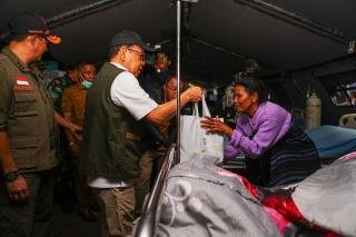 Pemerintah Pastikan Bantuan Logistik Gempa NTT Merata
