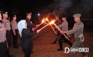 Ribuan Peserta Pawai Obor Banjiri Jalan Bangkinang, Semangat Kemerdekaan Membara