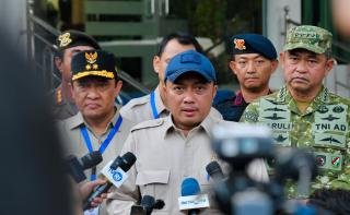 Percepat Penanganan Karhutla, Presiden Perintahkan Tambah Helikopter dan Personel