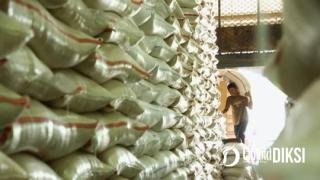 Stok Beras NTT Melimpah, Kebutuhan Pangan Pengungsi Dipastikan Aman
