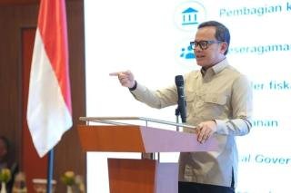 Wamendagri Ajak DPRD Perkuat Pengawasan APBD