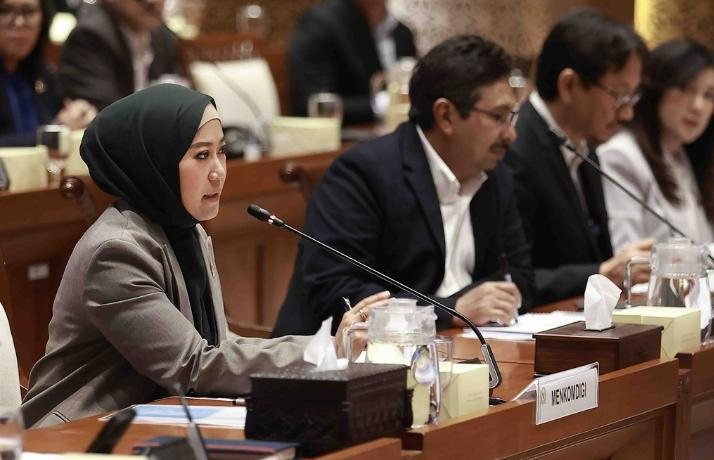 Komisi I DPR Puji Langkah Kemkomdigi Lindungi Anak dan Hak Pengguna Internet