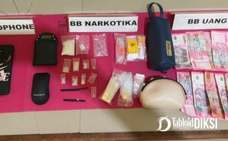 Dini Hari Digerebek, 2 Pria di Kampar Kepergok Simpan Sabu-Ekstasi