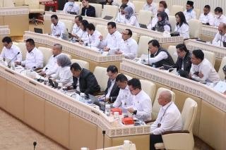 Komisi II DPR dan Menteri PANRB Bahas Pengawasan Pelayanan Publik dan Zona Integritas