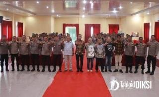 Dari Desa untuk Warga, Bhabinkamtibmas Polres Kampar Jadi Ujung Tombak PERLINSOS Digital