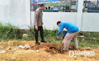 Polsek Bukit Raya Tanam Matoa di SMK Migas, Green Policing Jadi Gerakan Nyata