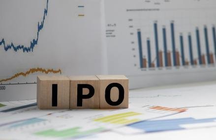 BEI Catat Tujuh Calon Emiten dalam Antrean IPO, Sektor Kesehatan Mendominasi