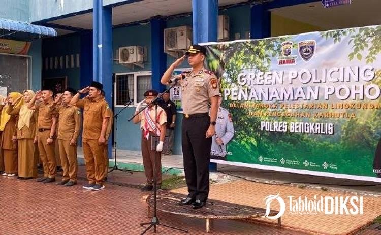 Tanam Pohon hingga Simulasi Padamkan Api, Polres Bengkalis Tanamkan Green Policing ke Pelajar