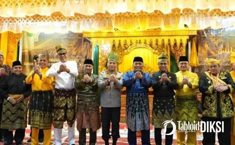 Panglima Besar Hulubalang LAMR Hadiri Pelepasan Komjen Herry Heryawan, Pesan Adat Melayu Menggema