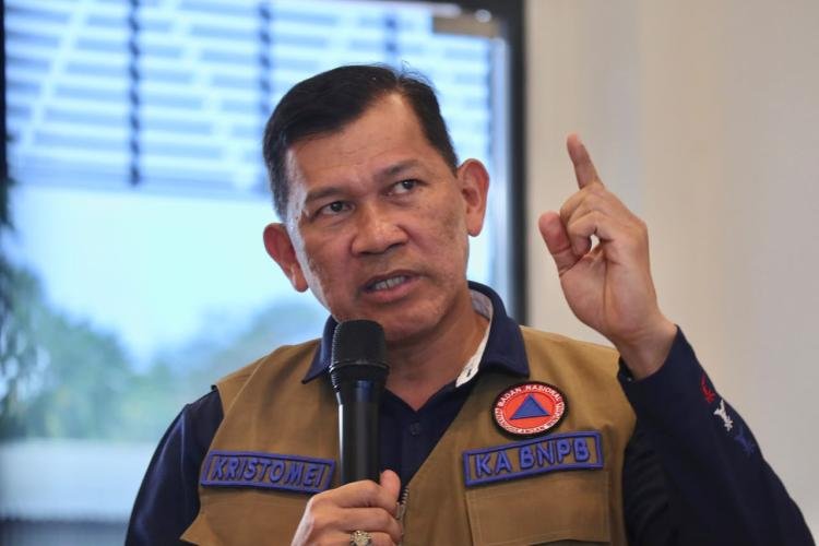 Kepala BNPB Terjun ke Sumsel, Pimpin Operasi Taktis Penanganan Karhutla