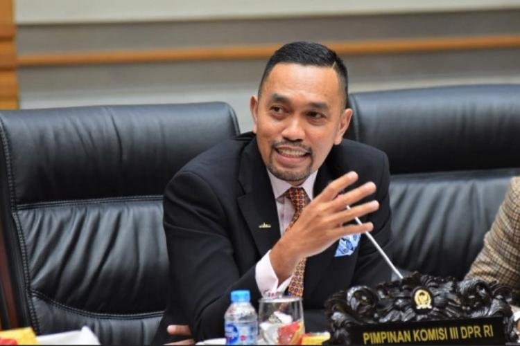 Ahmad Sahroni Desak Kapolri Usut Tuntas Dugaan Kejahatan Pasar Modal 