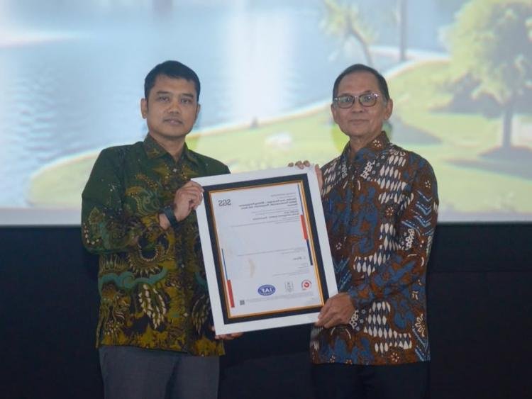 OJK Raih Sertifikasi ISO 9001:2015 untuk Pengawasan Industri Asuransi dan Dana Pensiun
