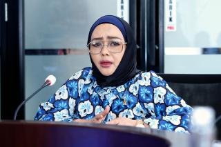 Iyeth Bustami Minta BPH Migas dan Pertamina Cari Solusi Kesulitan BBM Nelayan Pesisir
