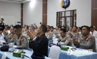 Kapolres Bengkalis AKBP Eko Rubiyanto Hadiri Farewell Parade Herry Heryawan dan Penyambutan Kapolda Baru