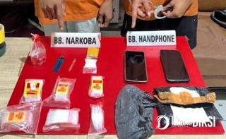 Resahkan Warga Desa Hangtuah, Dua Pria Diamankan Polisi, Sabu 13,08 Gram Jadi Barang Bukti