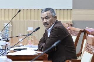 Komisi III DPR Desak Dugaan Suap di Balik Izin Konsesi Karhutla Diusut