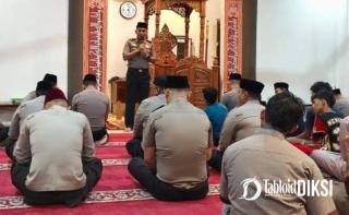 Gelar Subuh Keliling, Polres Kampar Minta Warga Lakukan Tabayyun Lawan Berita Bohong ?