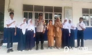 Polsek Batu Hampar Dorong Pembinaan Karakter Pelajar, Bhabinkamtibmas Turun Langsung ke SMPN 2